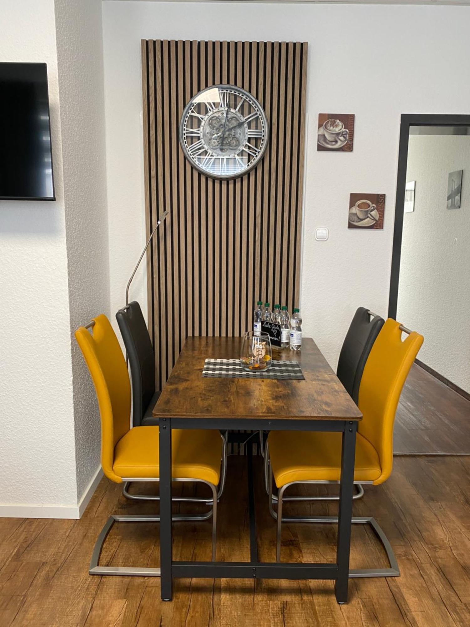 Nowa 1 Apartment *