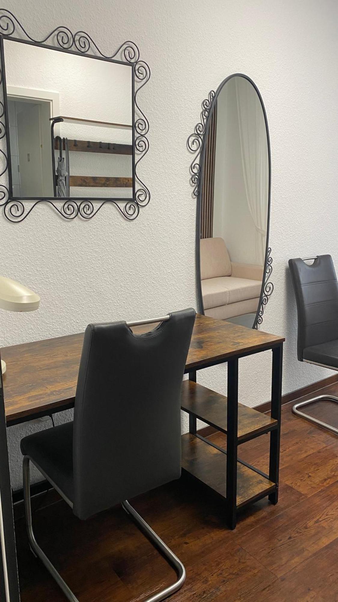 Nowa 1 Apartment *